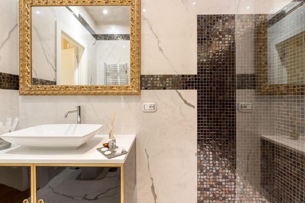 Piazza Venezia Luxury Suite Rome Exterior photo