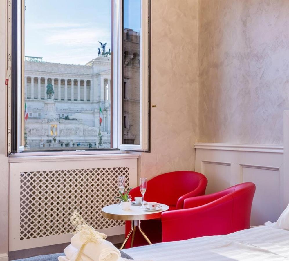 Piazza Venezia Luxury Suite Rome Exterior photo