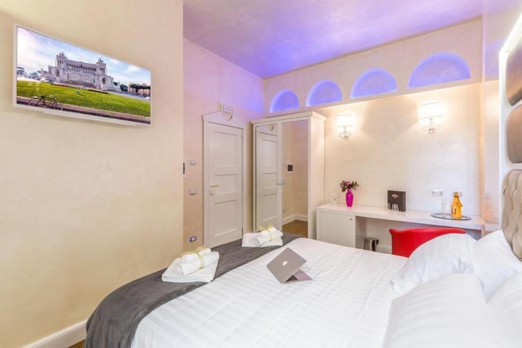Piazza Venezia Luxury Suite Rome Exterior photo