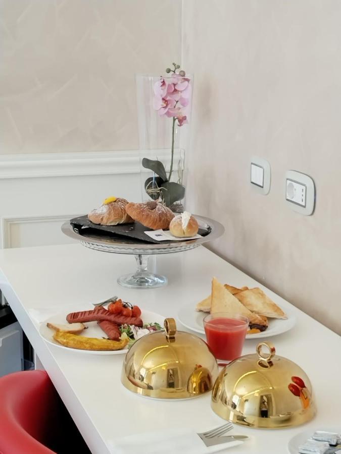 Piazza Venezia Luxury Suite Rome Exterior photo