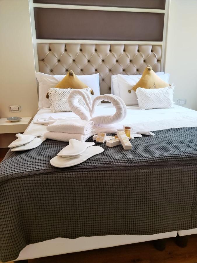 Piazza Venezia Luxury Suite Rome Exterior photo