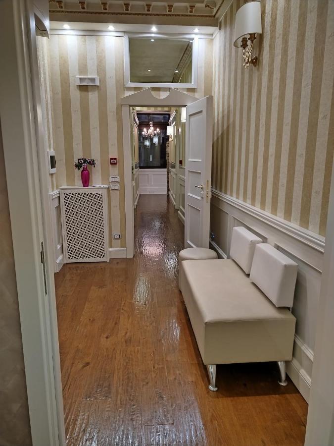 Piazza Venezia Luxury Suite Rome Exterior photo