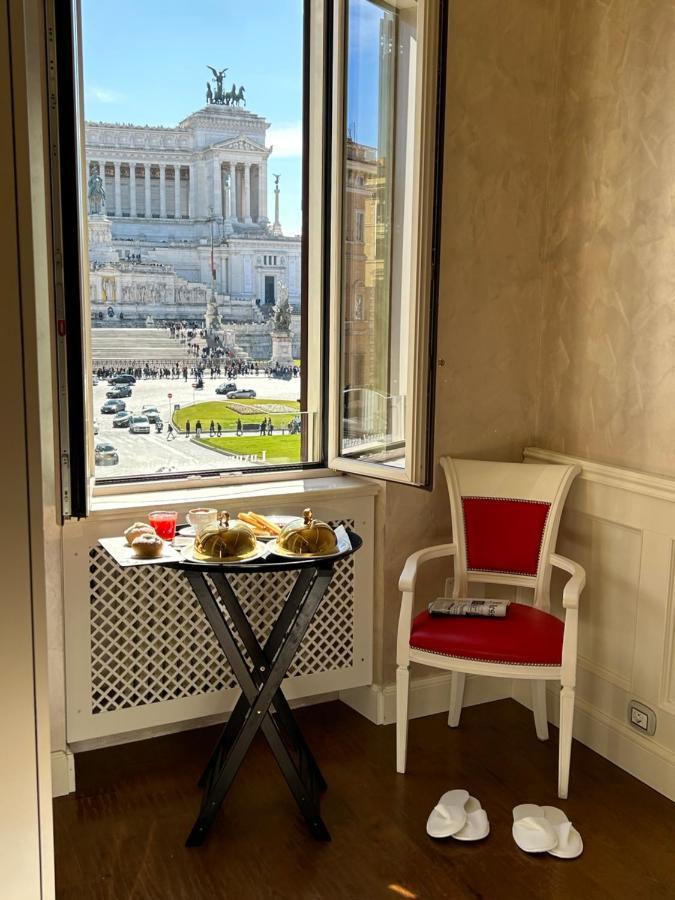 Piazza Venezia Luxury Suite Rome Exterior photo