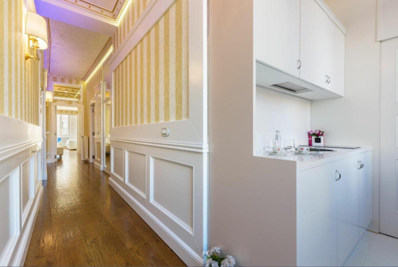 Piazza Venezia Luxury Suite Rome Exterior photo